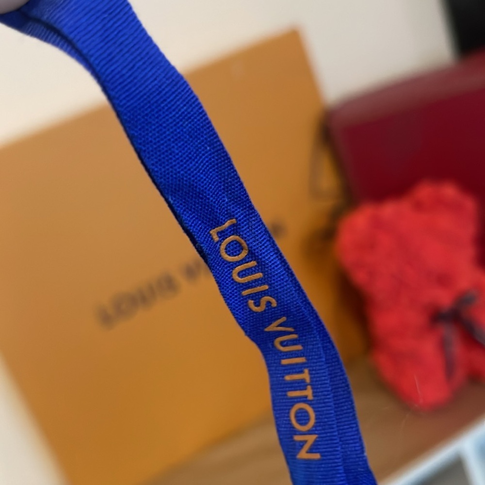 Louis Vuitton Ribbon - Picture 4 of 4